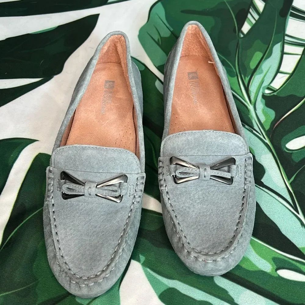 * White mountain blue suede loafers